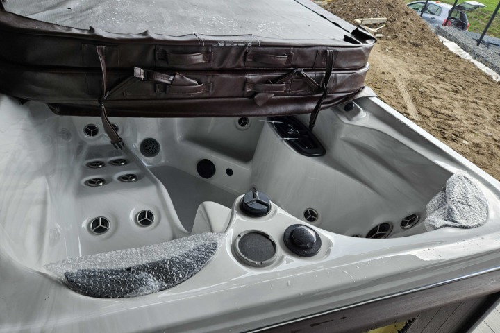 vířivka as fox hranice 03